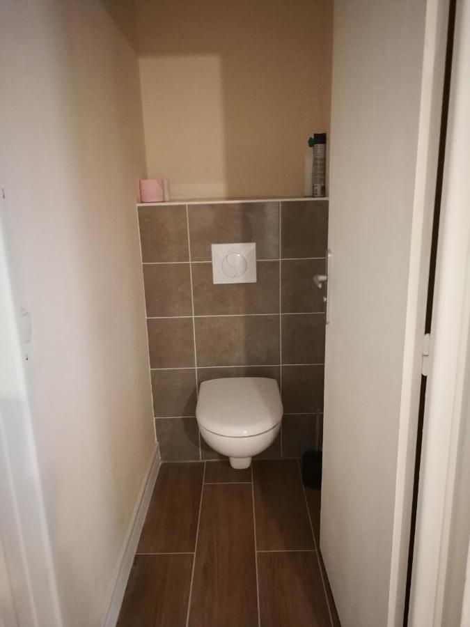 Appartement T4 Lumineux Avec Balcon - 3Eme Etage Sans Ascenseur Тарб Экстерьер фото